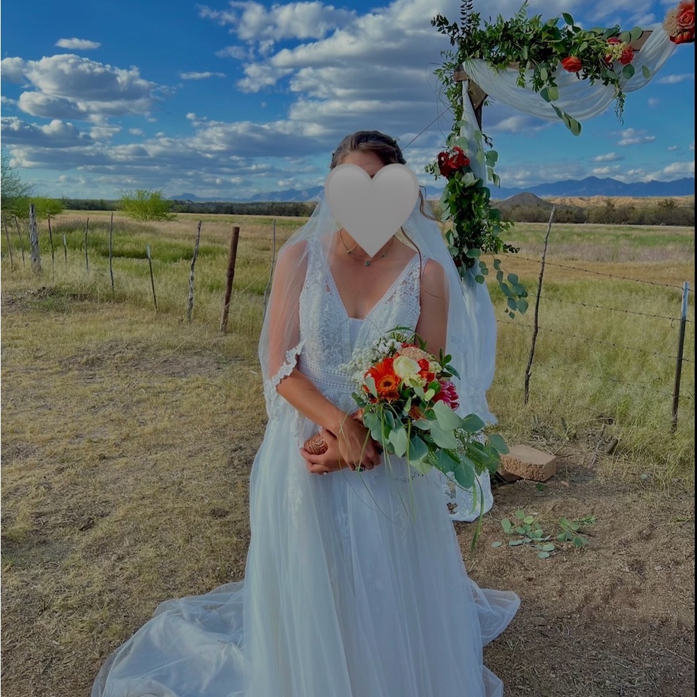 Oleg Cassini Ivory Lace Wedding Gown